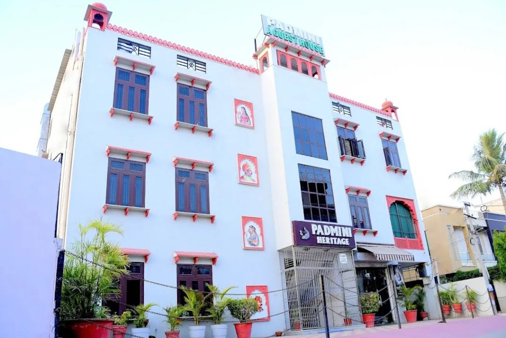 mostel guest house jaipur